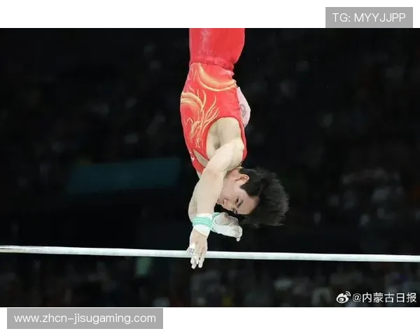 单杠项目奖牌争夺激烈,奥运冠军与世锦赛冠军同场竞技 单杠项目奖牌争夺激烈,奥运冠军与世锦赛冠军同场竞技