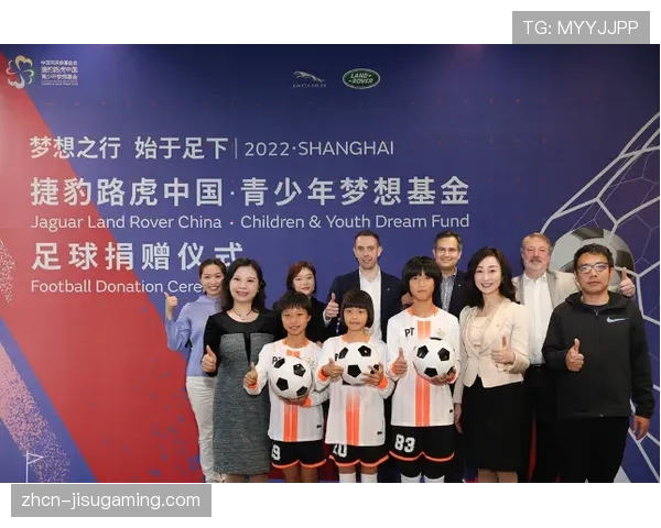 英超俱乐部联合发起“社区足球教室”项目，助力青少年远离暴力